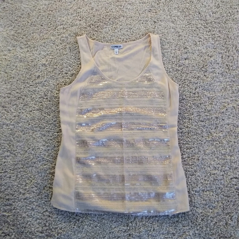 WOMEN'S EXPRESS TOP